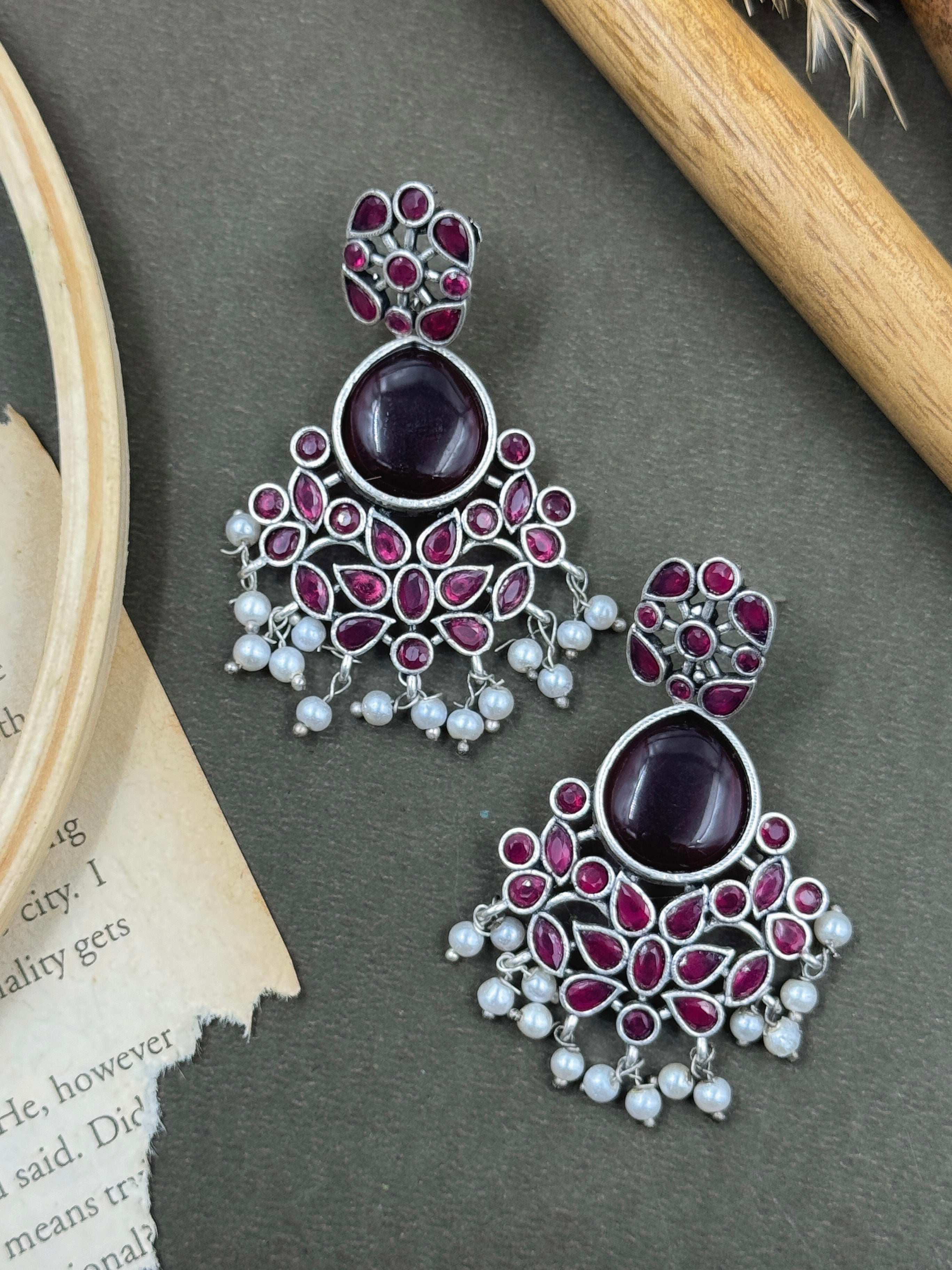 earings, silver oxidised earings, oxidised earrings, red kundan, black stone earrings