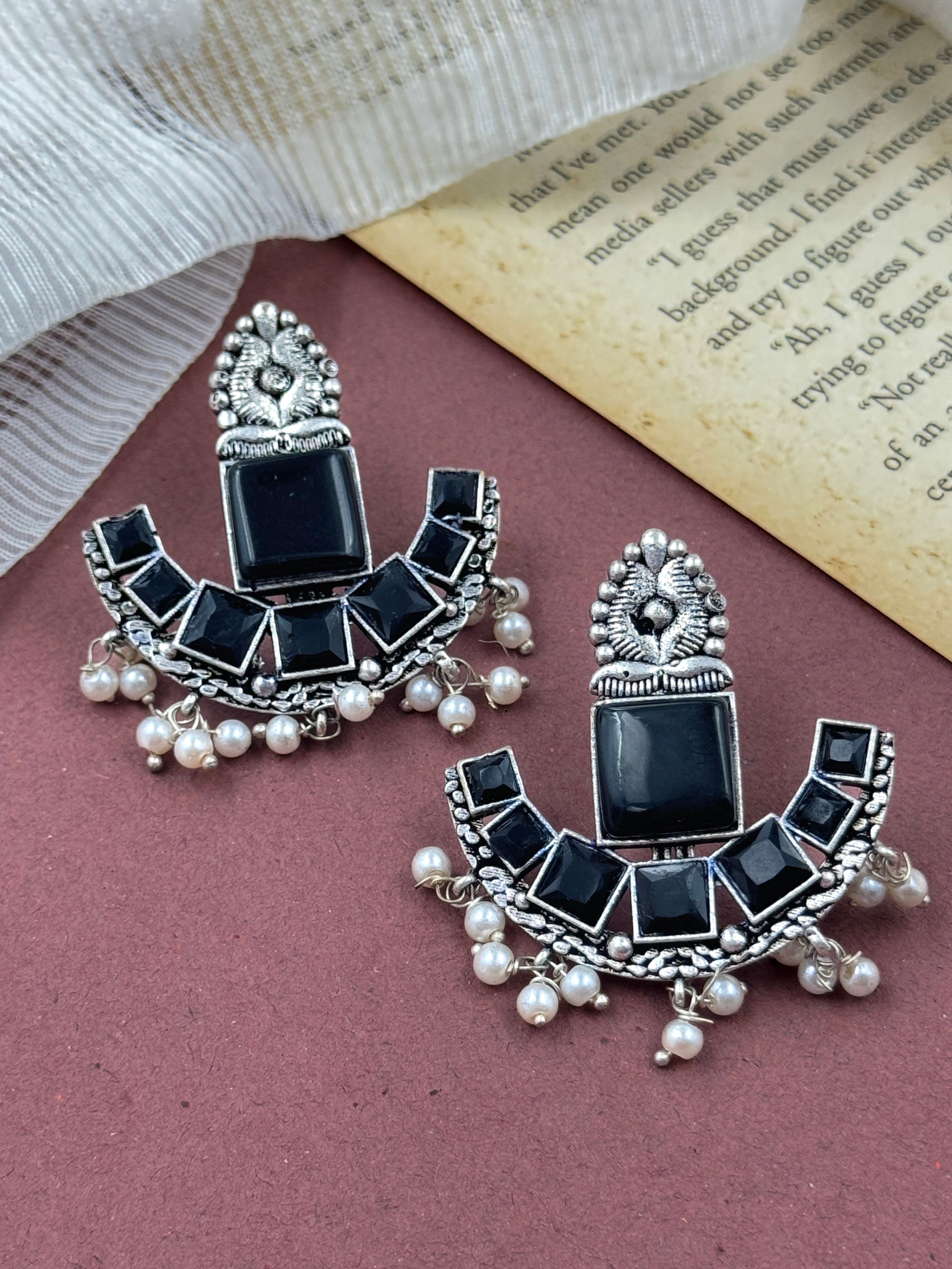 Oxidised Silver Kundan Crafted Earings