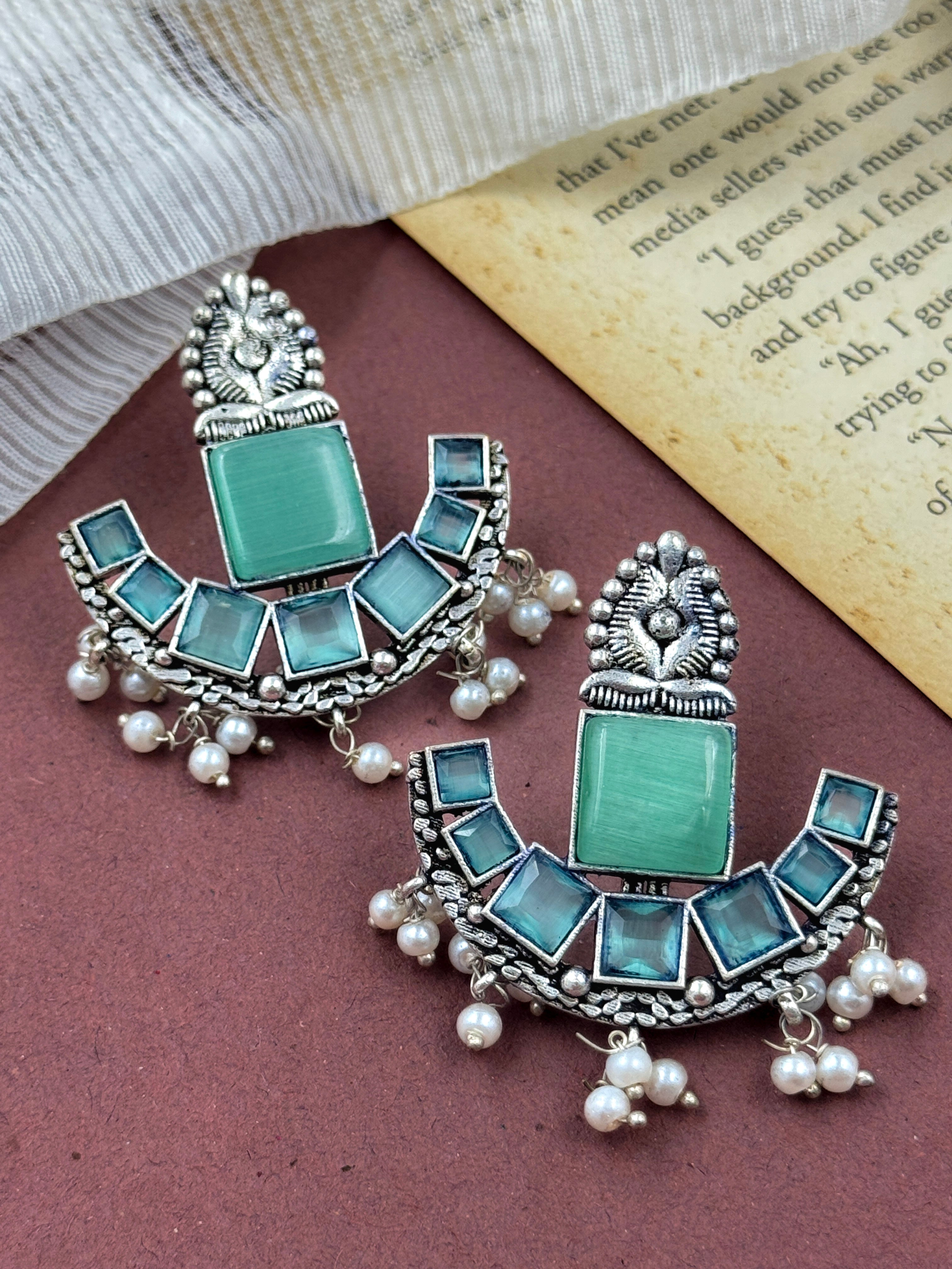 Oxidised Silver Kundan Crafted Earings