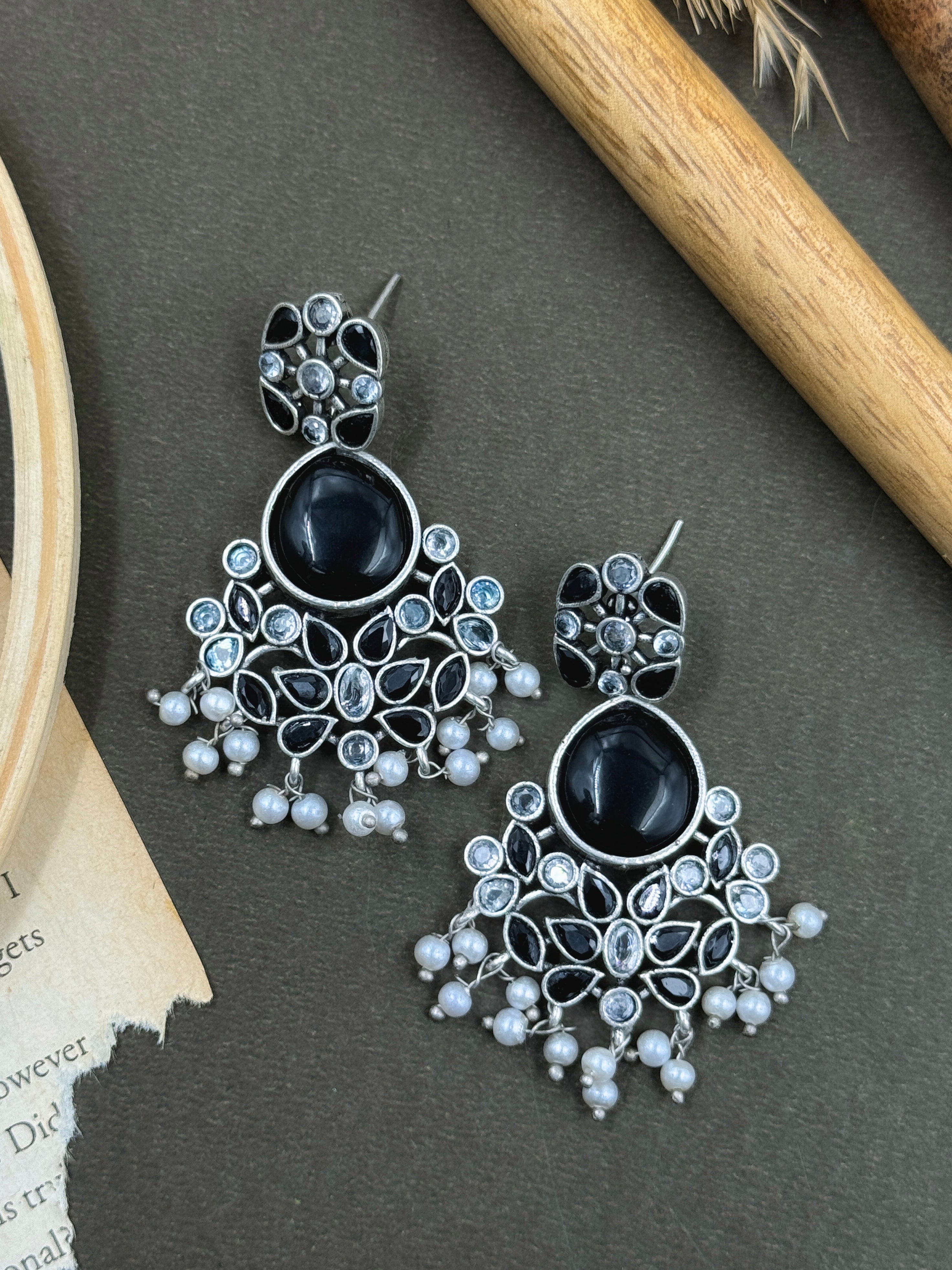 earings, silver oxidised earings, oxidised earrings, white pearl earrings, black kundan, white and black stone earrings