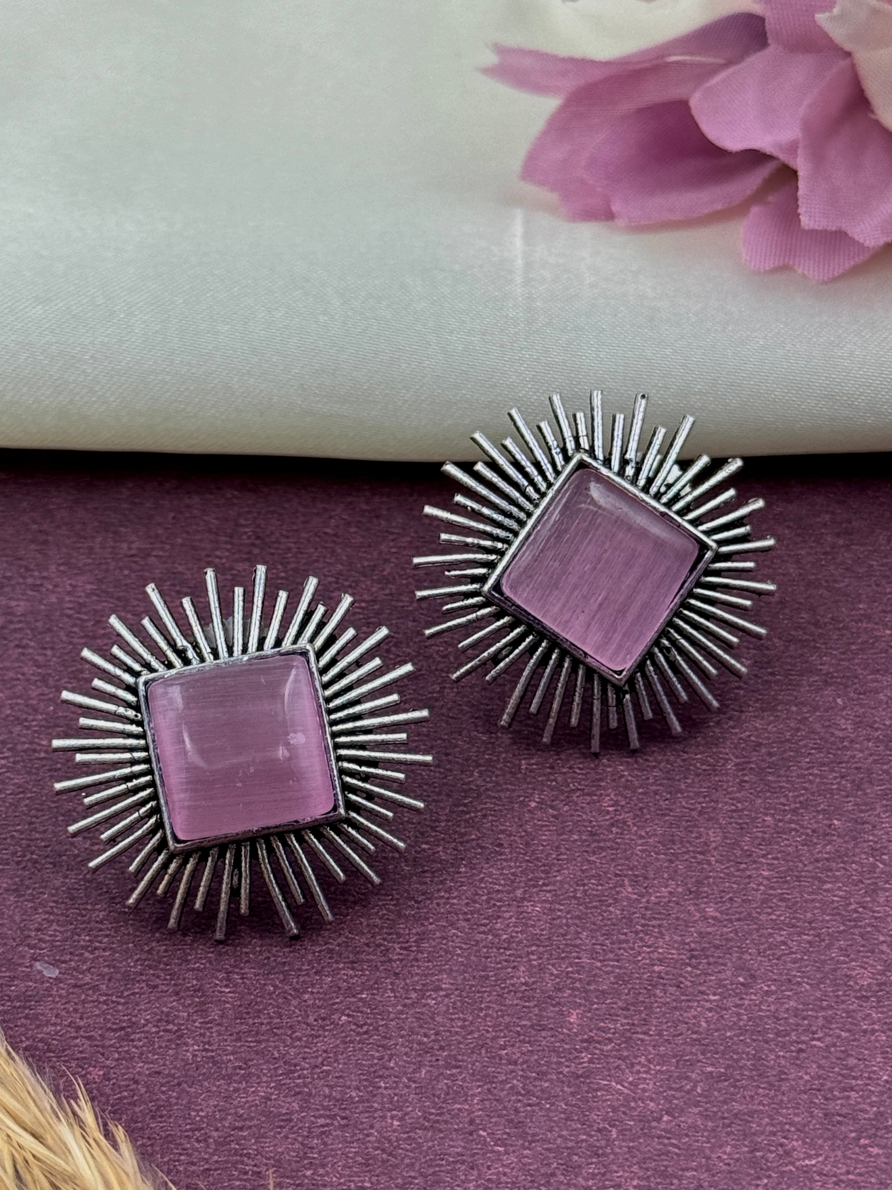 Sparkling Silvi-Monalisa Stoned Studs