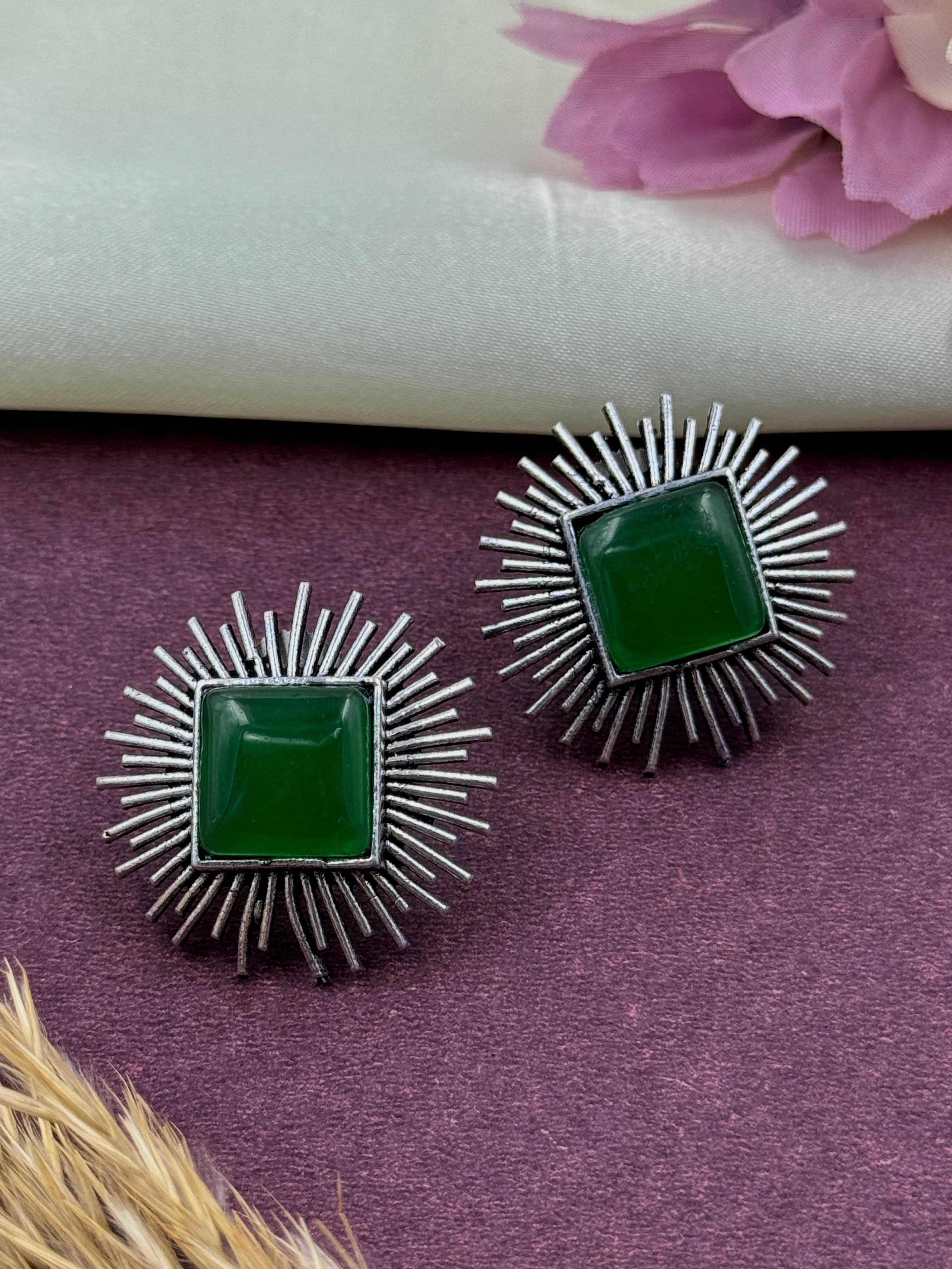 Sparkling Silvi-Monalisa Stoned Studs