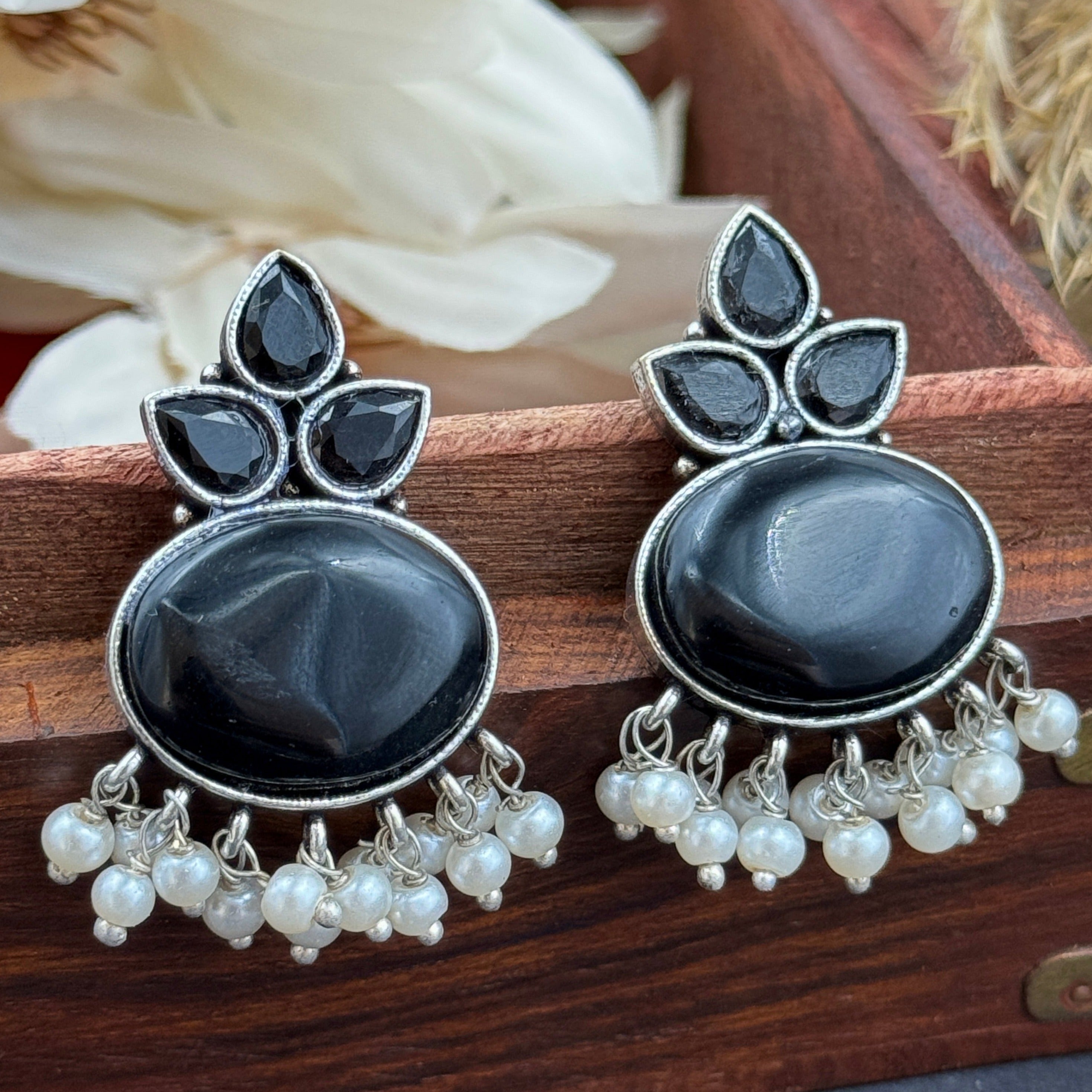 black oxidised earings, silver earings, black kundan, monalisa stones, studs, drops, earings, pearl, white pearl earings