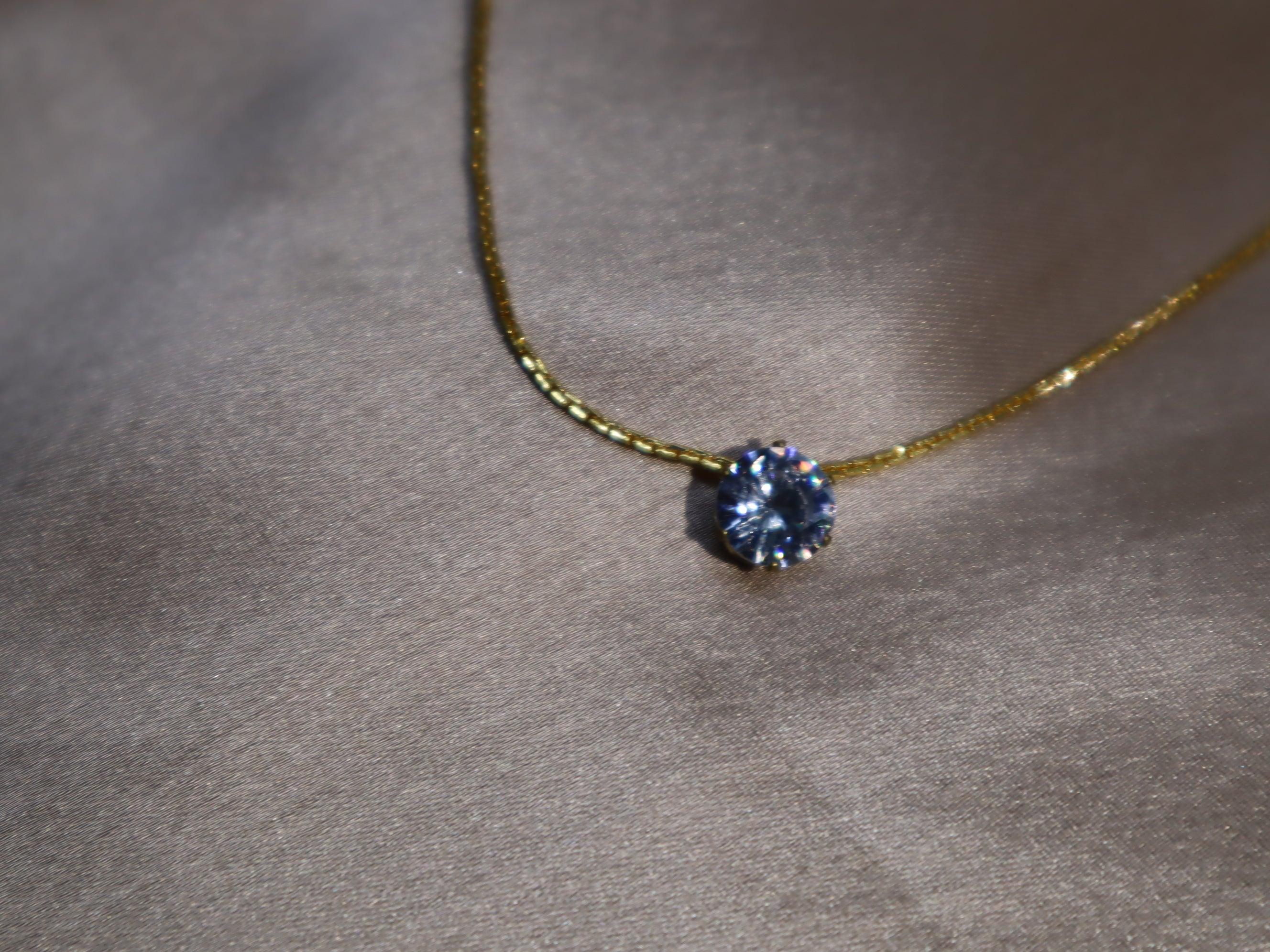 Single diamond elegant necklace - The Vivian Store