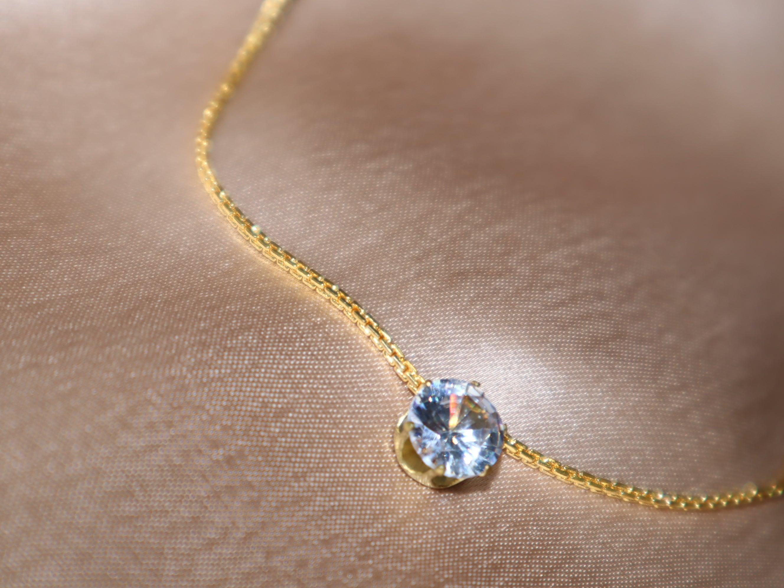 Single diamond elegant necklace - The Vivian Store